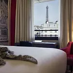 Mercure Tour Eiffel Grenelle Hotel 4*