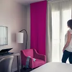Mercure Tour Eiffel Grenelle Parigi