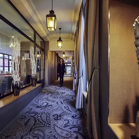Hotel Mercure Tour Eiffel Grenelle 4*