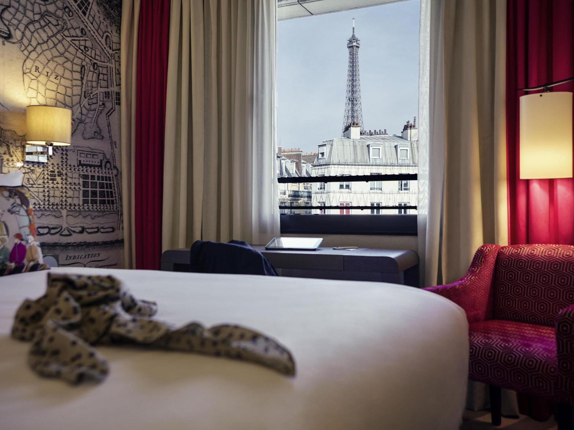 Mercure Tour Eiffel Grenelle Hotel 4*