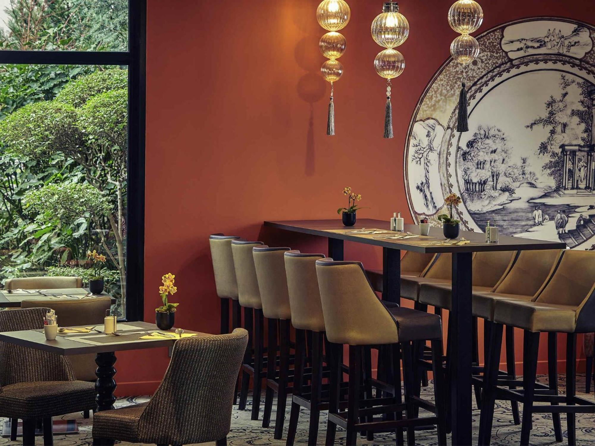 Mercure Tour Eiffel Grenelle 4*
