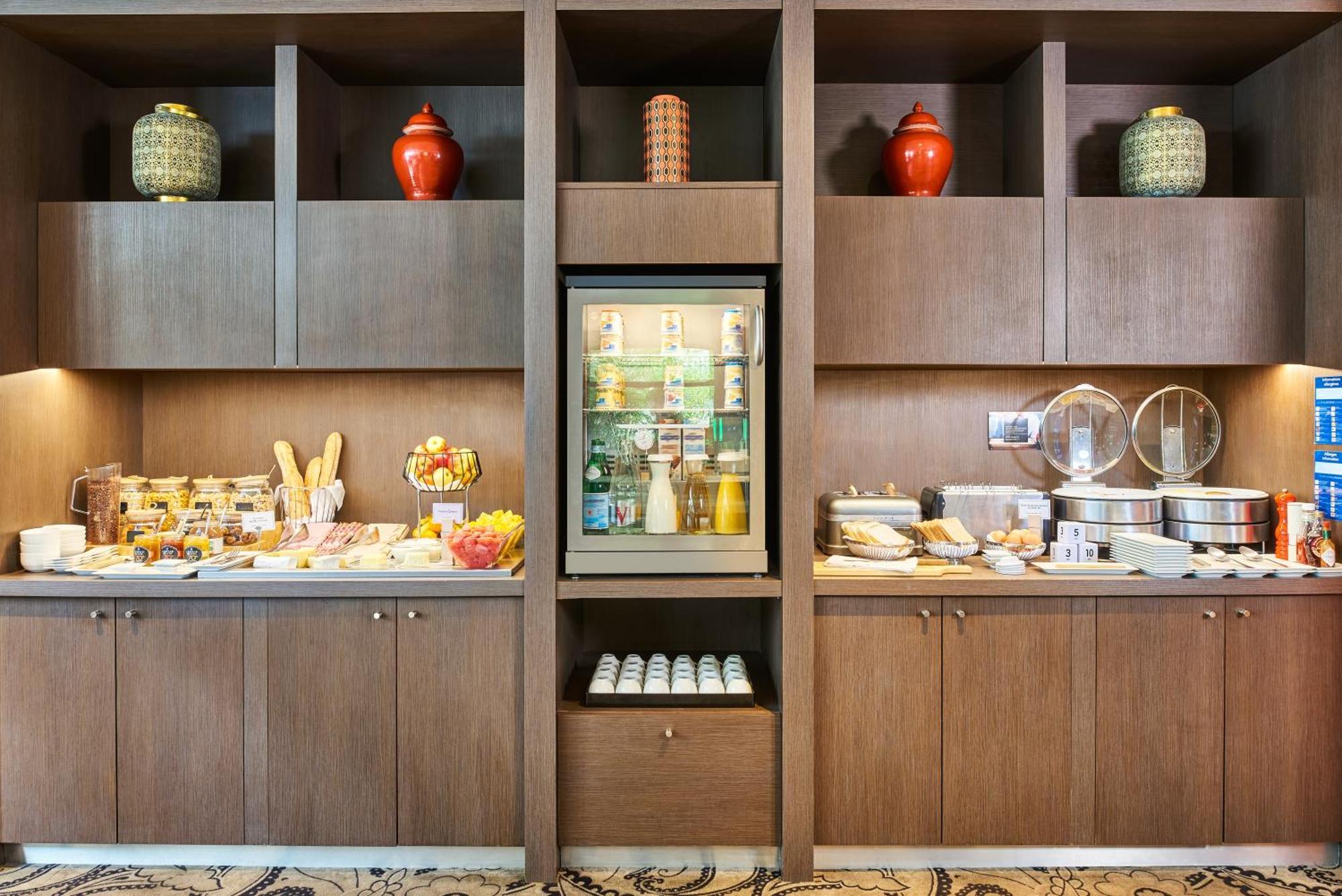 Hotel Mercure Tour Eiffel Grenelle Parigi