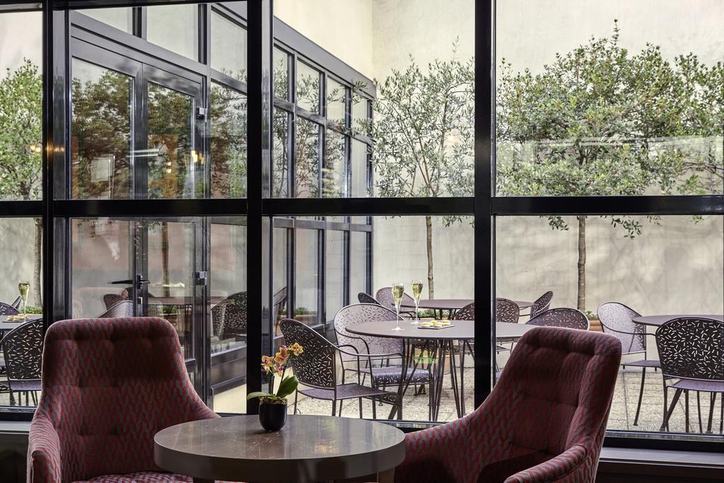 Mercure Tour Eiffel Grenelle Hotel